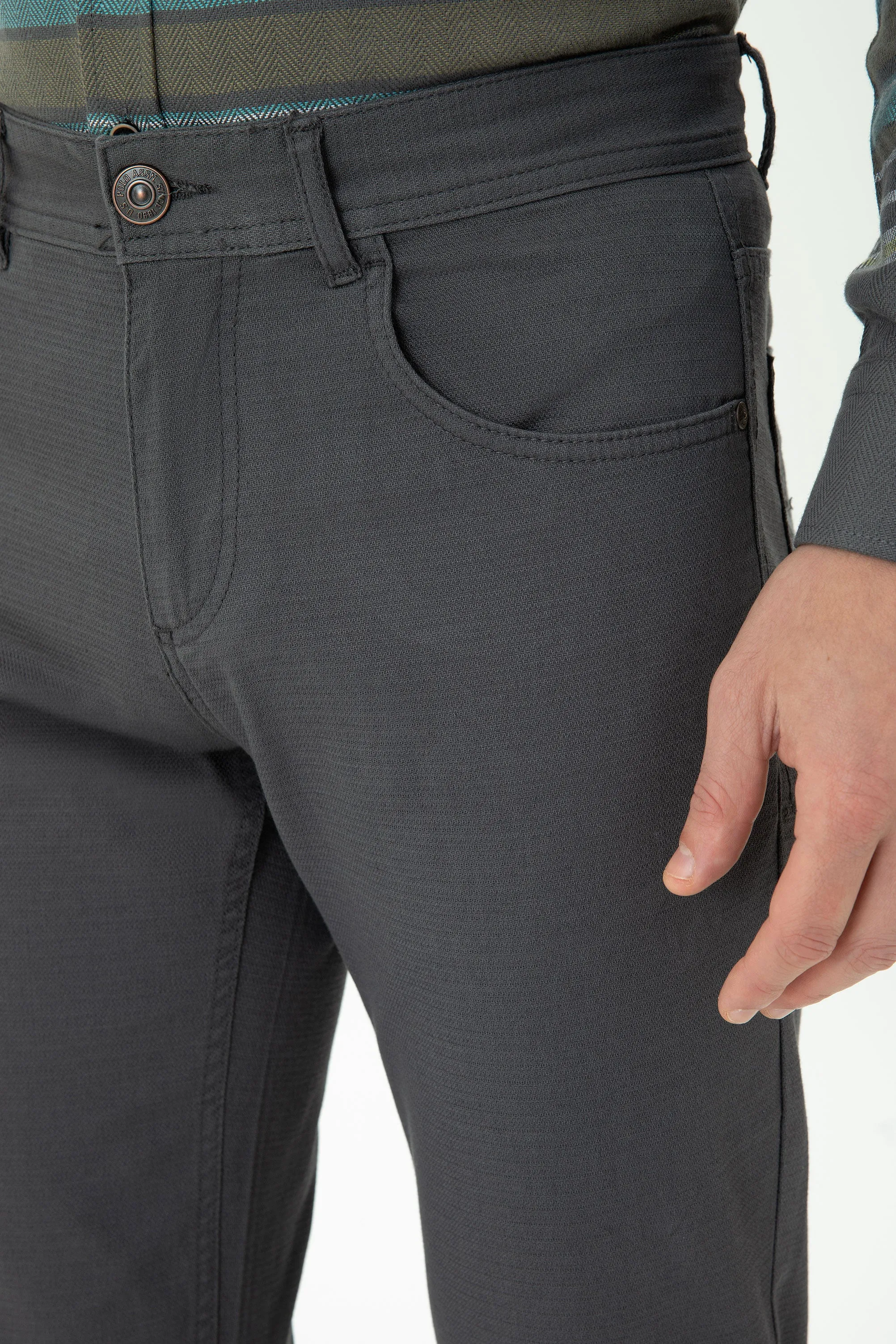 CHINOS MICEL GRIS FONCÉ - 1728006VR006