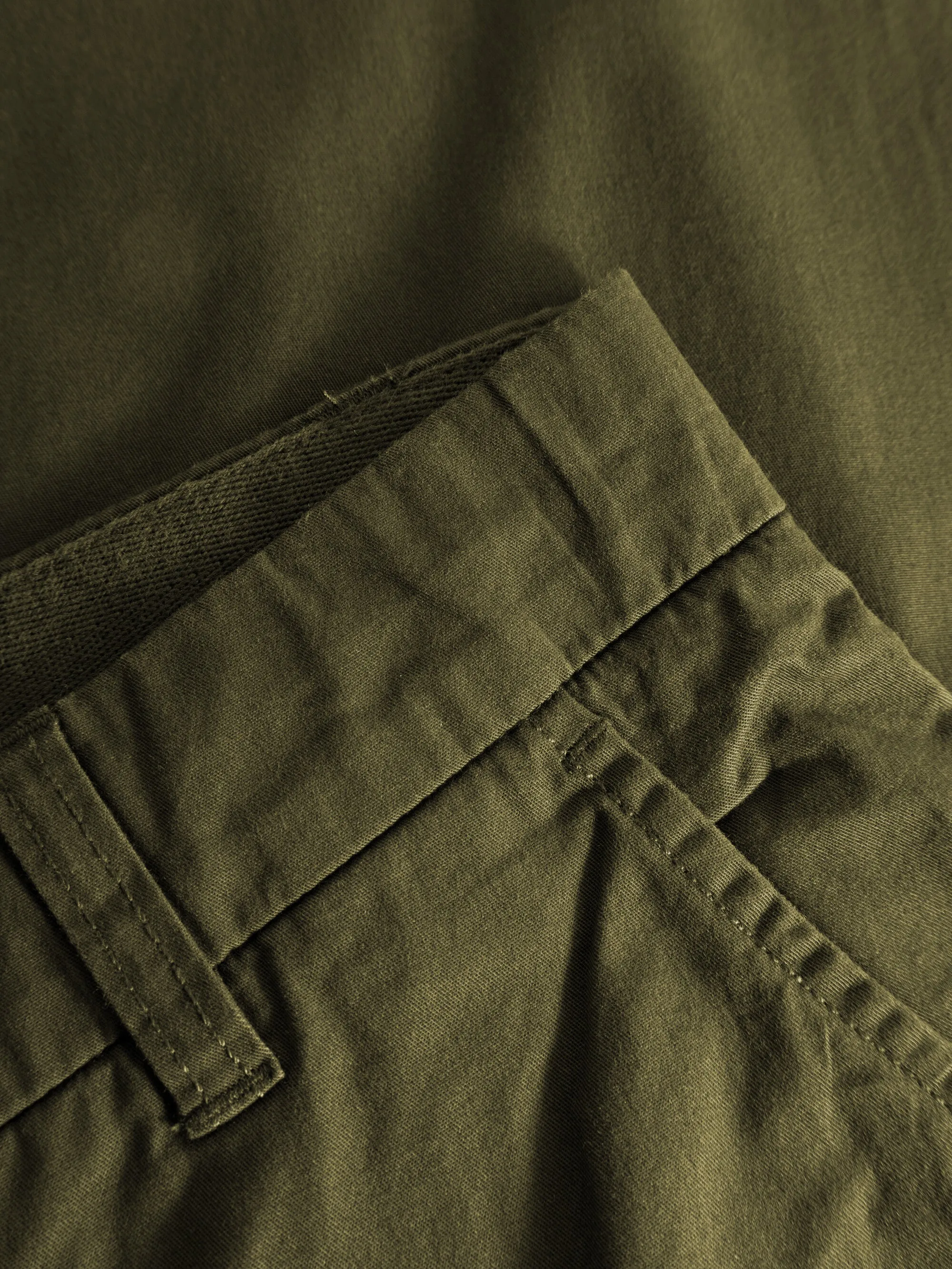 CHUCK regular chino poplin pant - Burned Olive