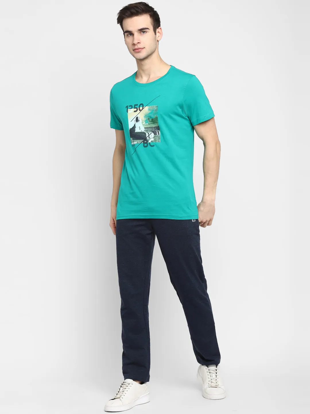 Crew Neck Chest Graphic Green Men T-Shirt