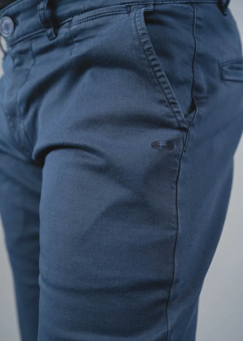 STRAIGHT FIT CHINOS - DEEP BLUE